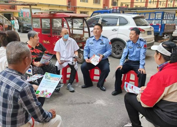 “暖心牌”守护银发族 “夜话会”解忧零距离 他们用用创新实践让平安触手可及 
